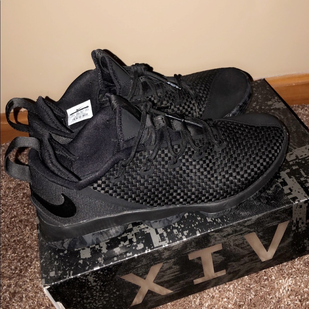 Nike Lebron 14 Low’s Black/Gray